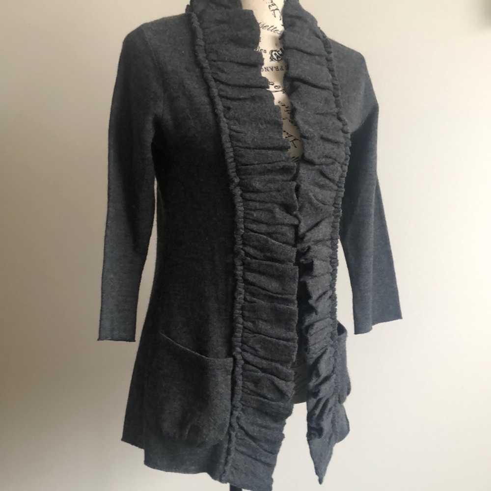 100% wool sweater cardigan grey Size Small, Like new condition